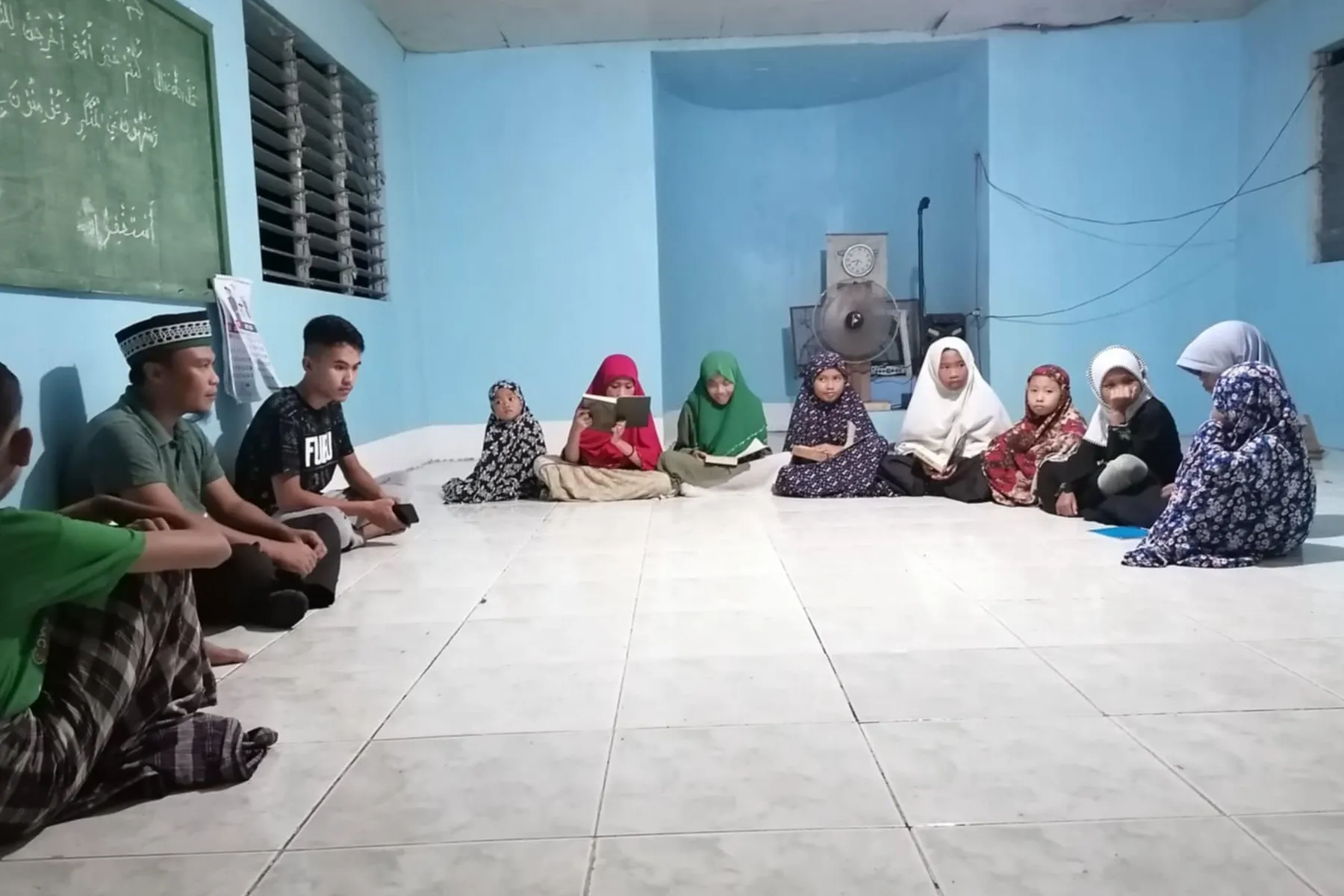 حملة لدعم برنامج حلقات القرآن الكريم